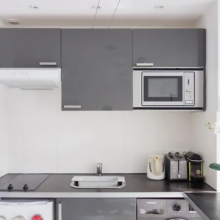 Modern And Bright Bastille Le Marais