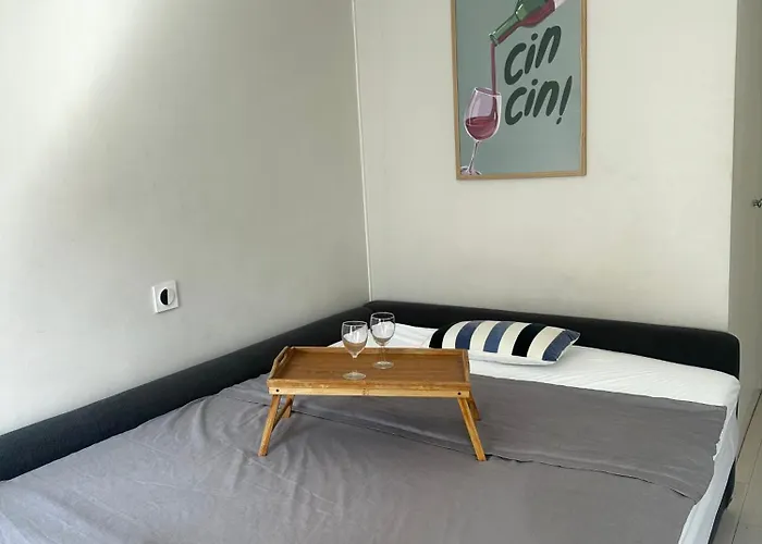 Modern And Bright Bastille Le Marais
